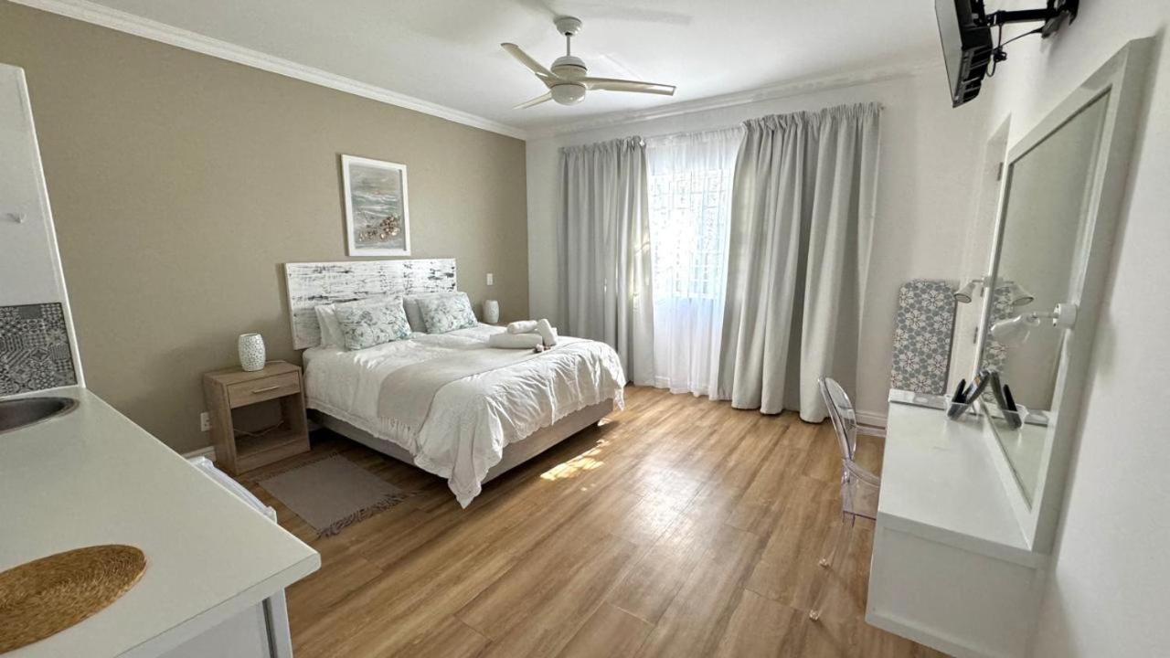 Plett57 - Self Catering - Room No2 Plettenberg Bay Esterno foto