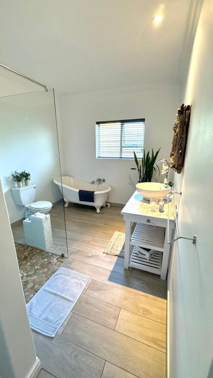 Plett57 - Self Catering - Room No2 Plettenberg Bay Esterno foto