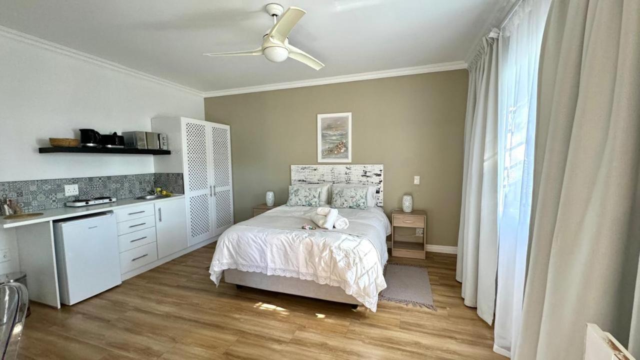 Plett57 - Self Catering - Room No2 Plettenberg Bay Esterno foto