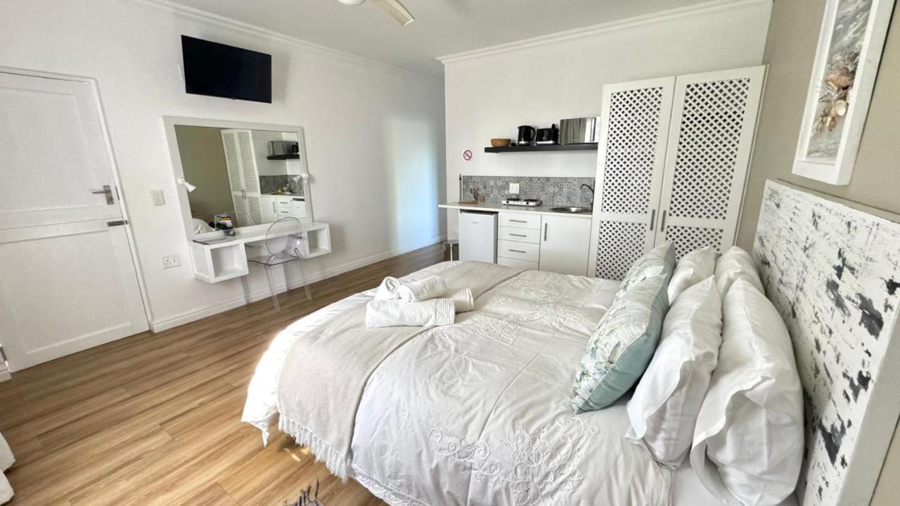 Plett57 - Self Catering - Room No2 Plettenberg Bay Esterno foto